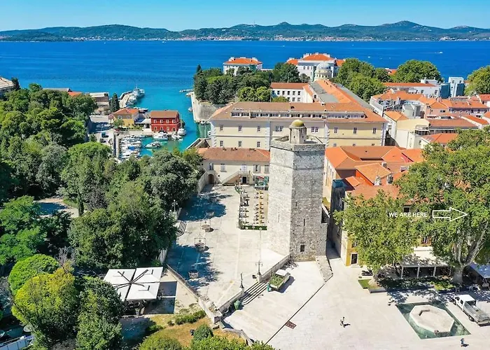 Luxury Center Angels Rm * Zára